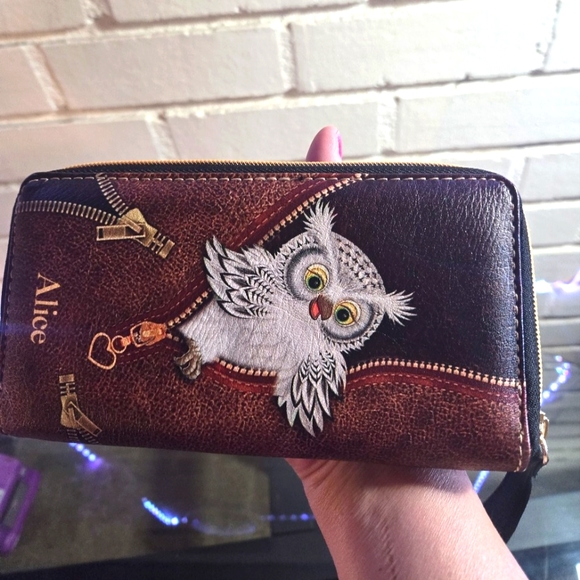 Alice Owl Zipper Clutch - Cute! - Picture 2 of 7